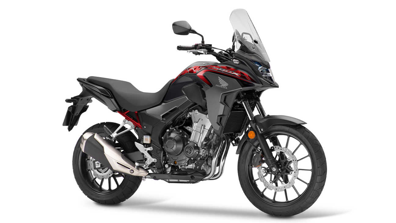 moto trail permis A2 CB500X, côté droit, prise en studio
