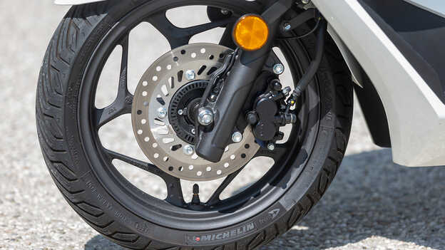 1992 – Système de freinage antiblocage (ABS)