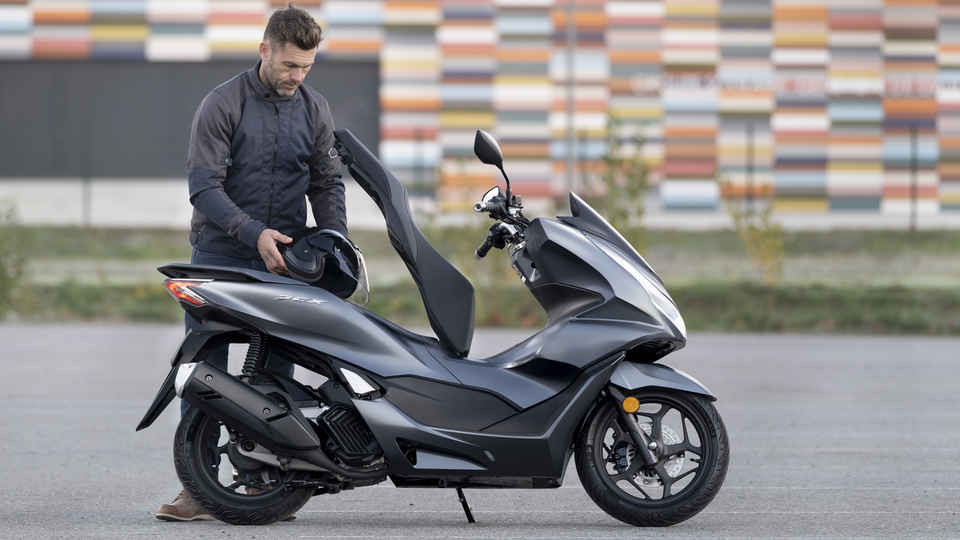 Honda PCX125 Scooters Honda Motos Motos et scooters 125 cm3