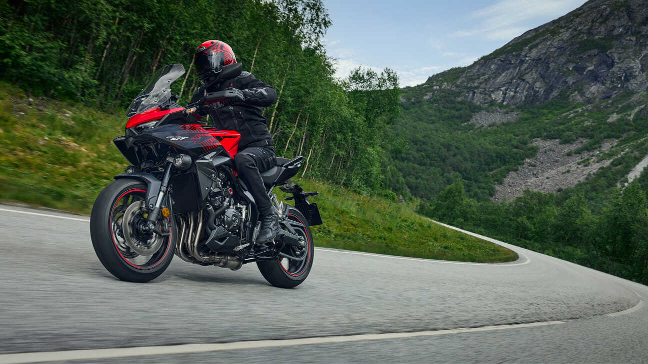 Honda CB 1000 GT 2026 chez West Moto Laval