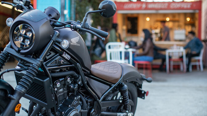 CMX500 Rebel vue de trois quarts avant