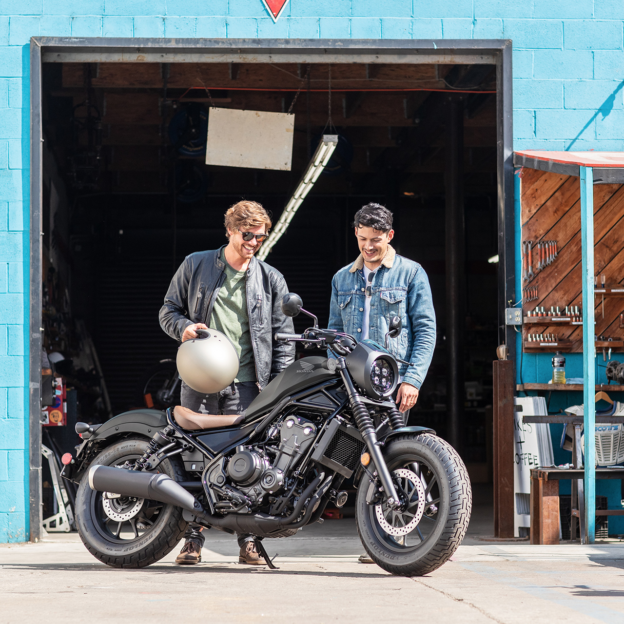 CMX500 Rebel avec deux pilotes
